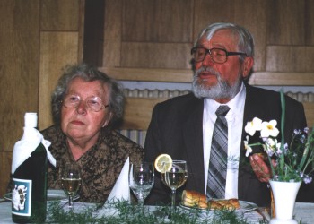 deda_babicka.jpg (28729 bytes)